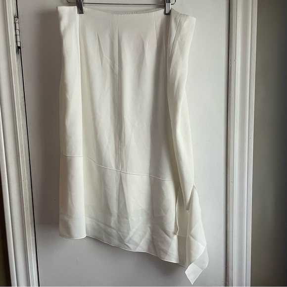 NWT ANNE KLEIN asymmetrical midi length white side slit skirt size 12 - Picture 2 of 7
